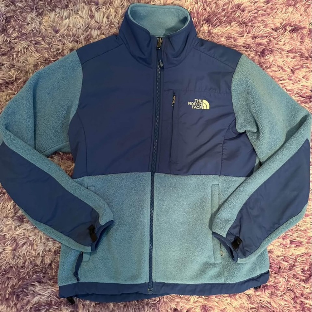 The North Face Women’s size Medium fleece jacket.